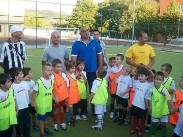 Бойко удари още един шамар на Станишев