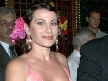 Павлова получи наградата за заслуги към културата на Ботуша