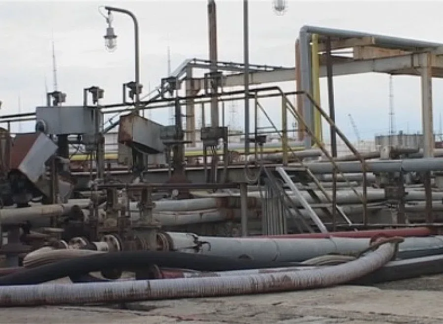 Апаши точат гориво от тръбопровод на „Лукойл”