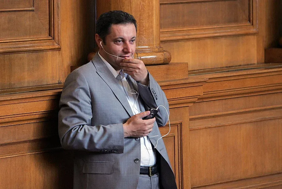 БСП дава комисията за корупция на съд (обновена)