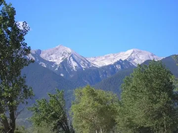 Редят ”Пирин - вълшебната планина”