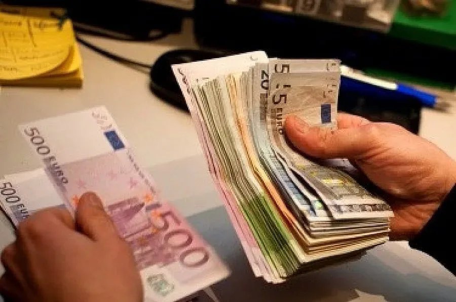 Спасяваме Гърция с евтини стоки