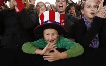 Обама и Ромни се готвят за последния дебат преди вота