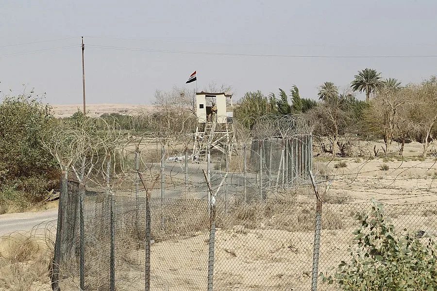 Нападатели освободиха 250 затворници в Ирак