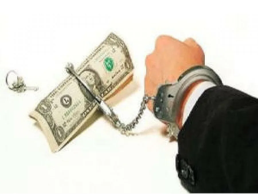 Лошите заеми падат за трети пореден месец