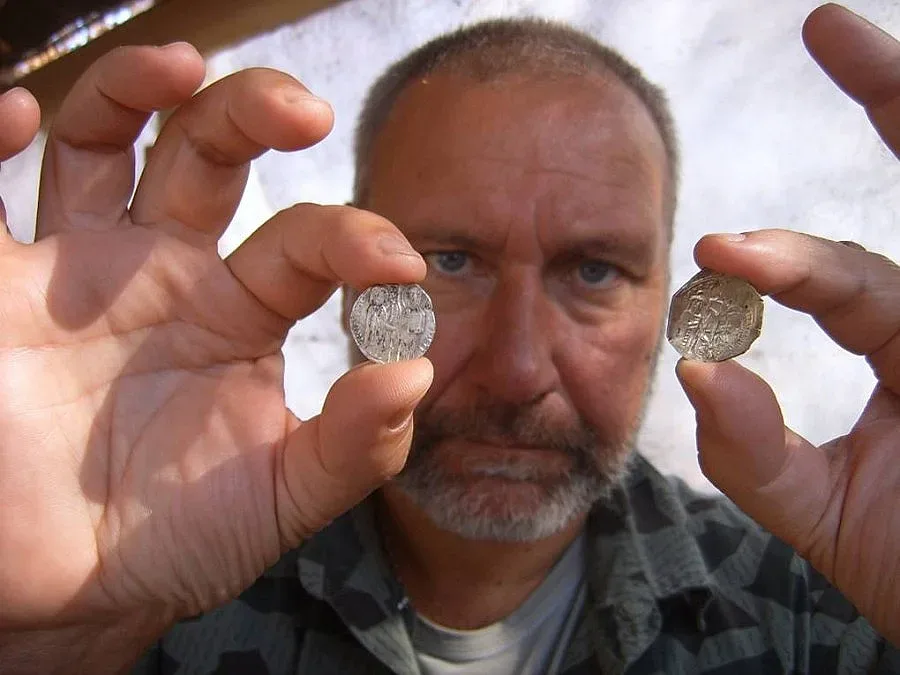 Глинен олтар доказа, че храмът на Дионис е бил на Перперикон