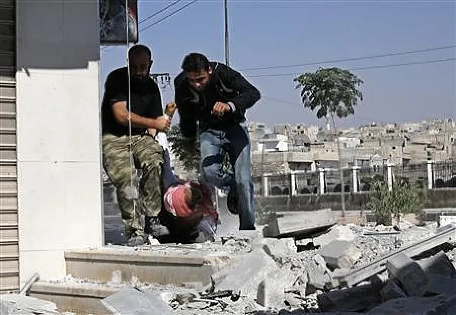 Над 300 убити за ден в Сирия