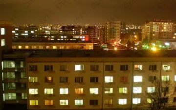 Студентите като Пепеляшки