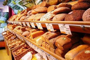 Хлябът с надценка до 50%
