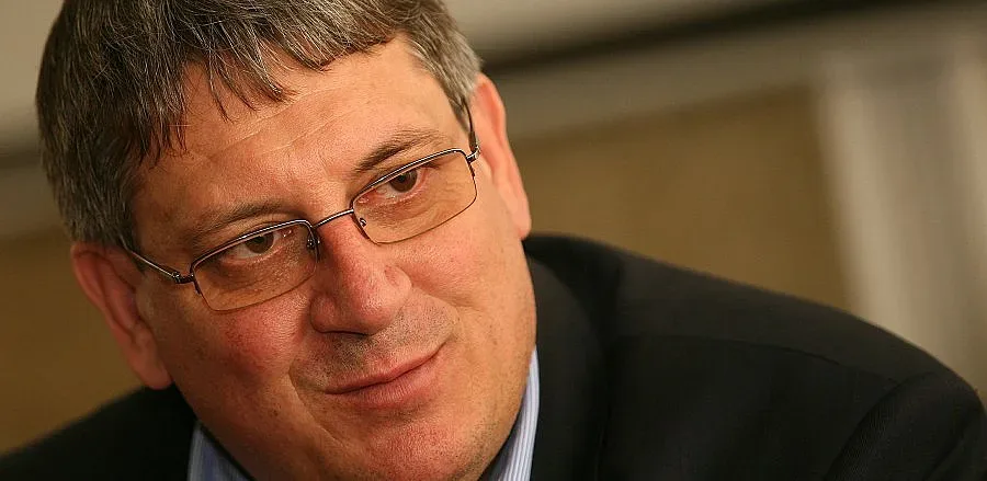 До месец всеки със здравно досие в нета