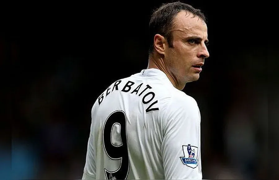 Бербатов е романтичен поет