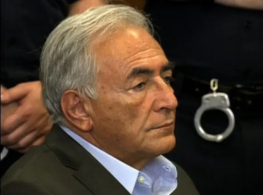 Спират разследването срещу Строс Кан