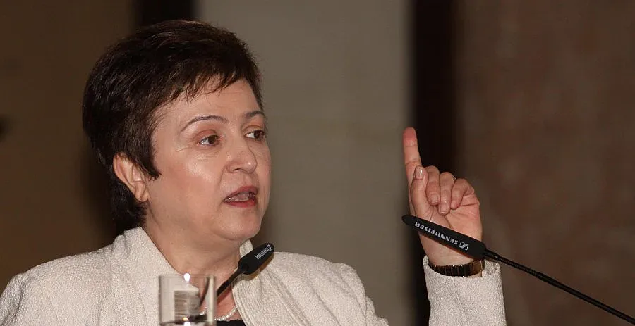 Кристалина: Вижда се краят на кризата