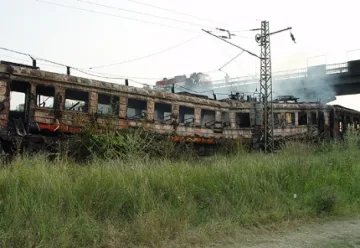 Поискаха по-високи присъди за влака убиец