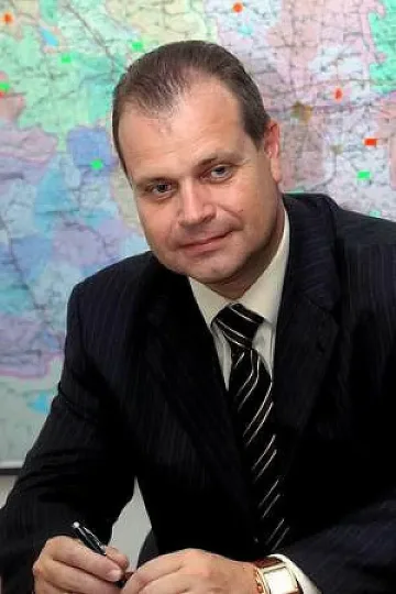 Строят 7 бензиностанции по "Тракия"