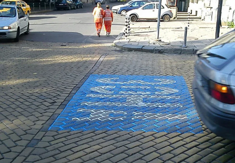 Съветниците се простиха с безплатния паркинг