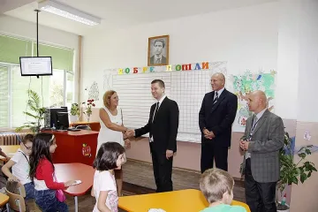 Училища  се радват на нови сгради
