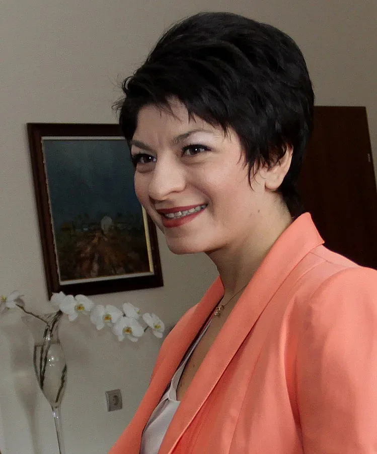 Лекари и фармацевти се ядосаха на властта