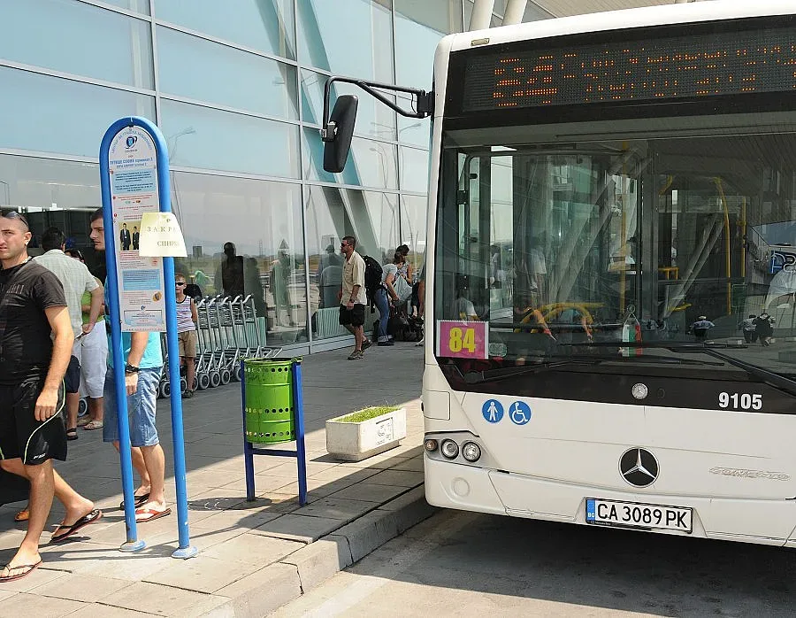 Шофьорите на автобус сменят книжка на 5 години