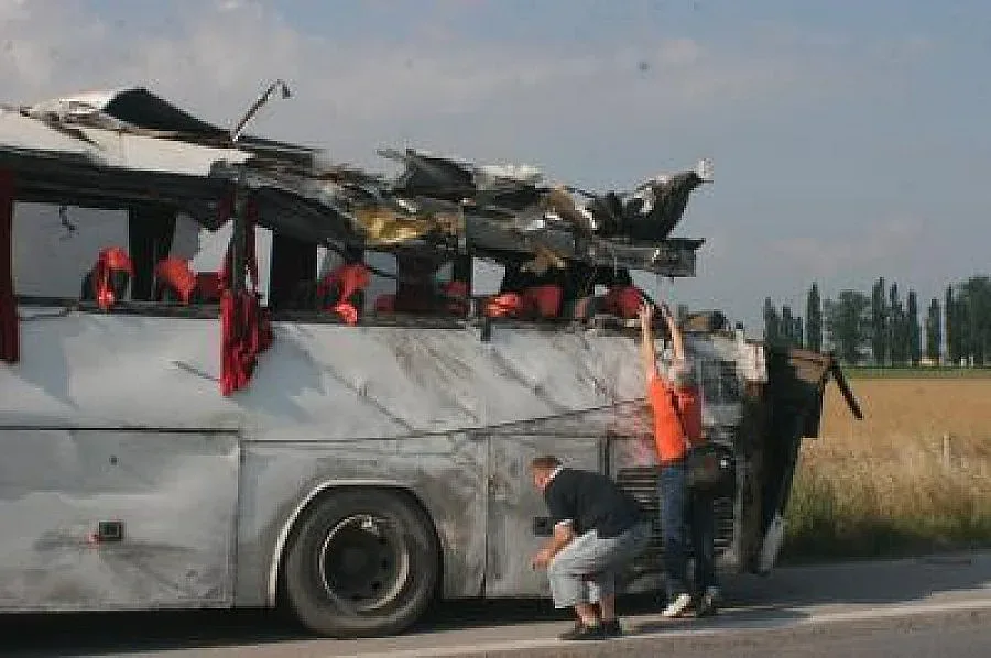 Отложиха делото за автобуса убиец на "Тракия"