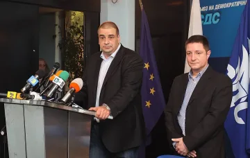 СДС: Цветанов да спре Пицата и Малката Луна