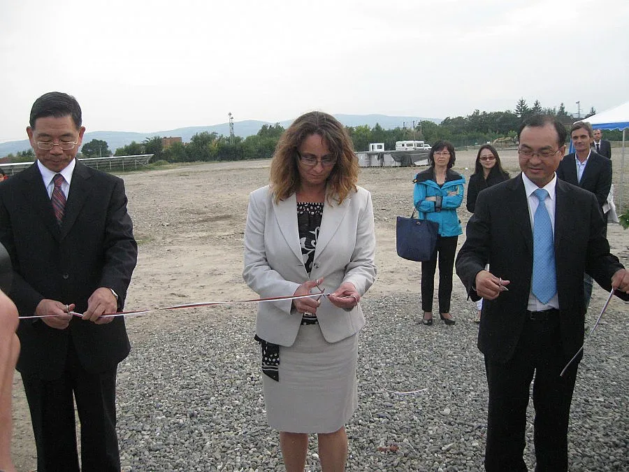 Китайци инвестираха над 61 млн. евро край Казанлък