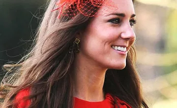 Уволниха редактор заради голите снимки на Кейт