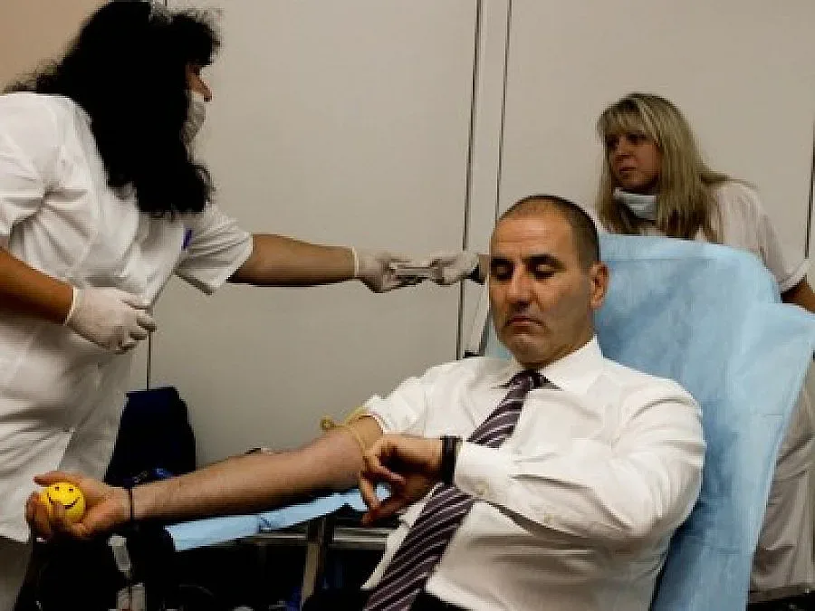 Над 500 дариха кръв за два дни