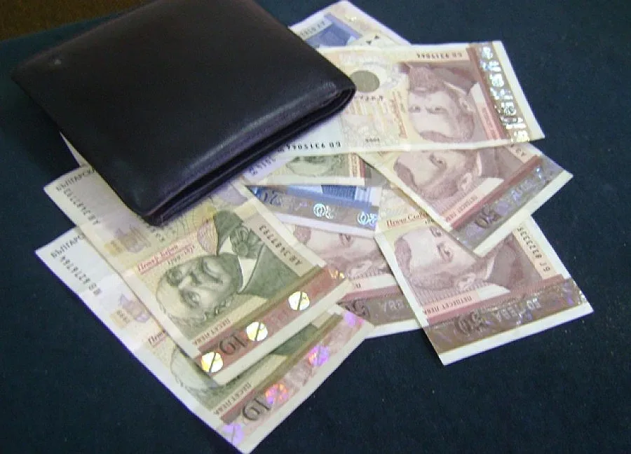 Тристранката се събира за бюджет 2013