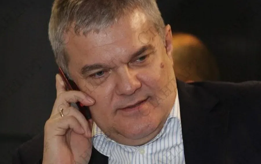 Депутат сравни министър с махленско куче