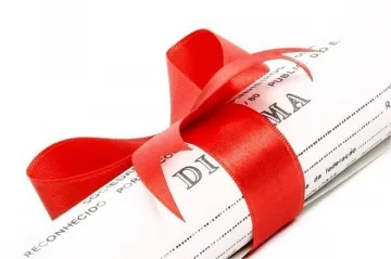 Бизнесът залага на чужда диплома