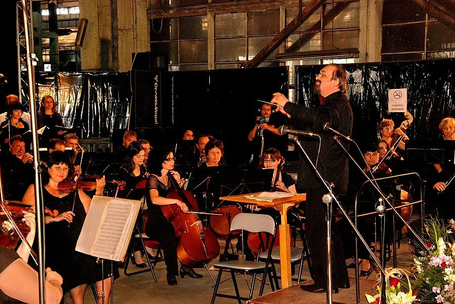 Вежди и Цачева слушат Гершуин в цех