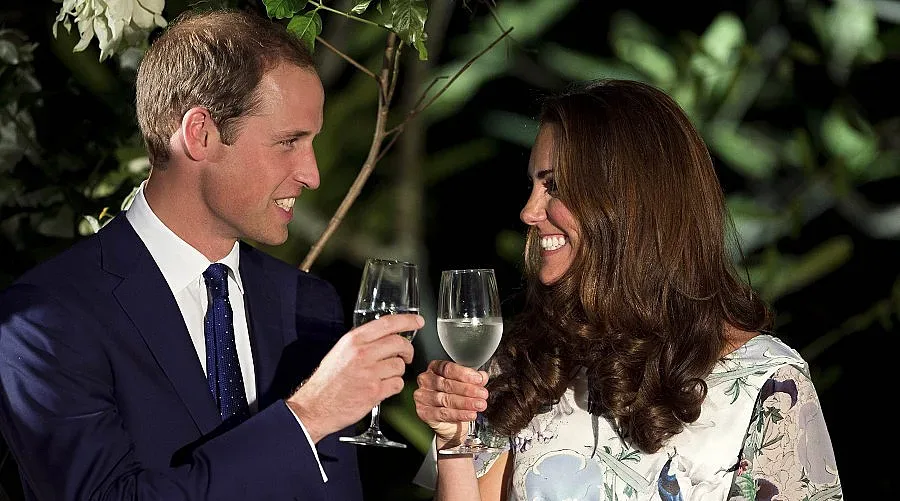 Принц Уилям иска две деца   