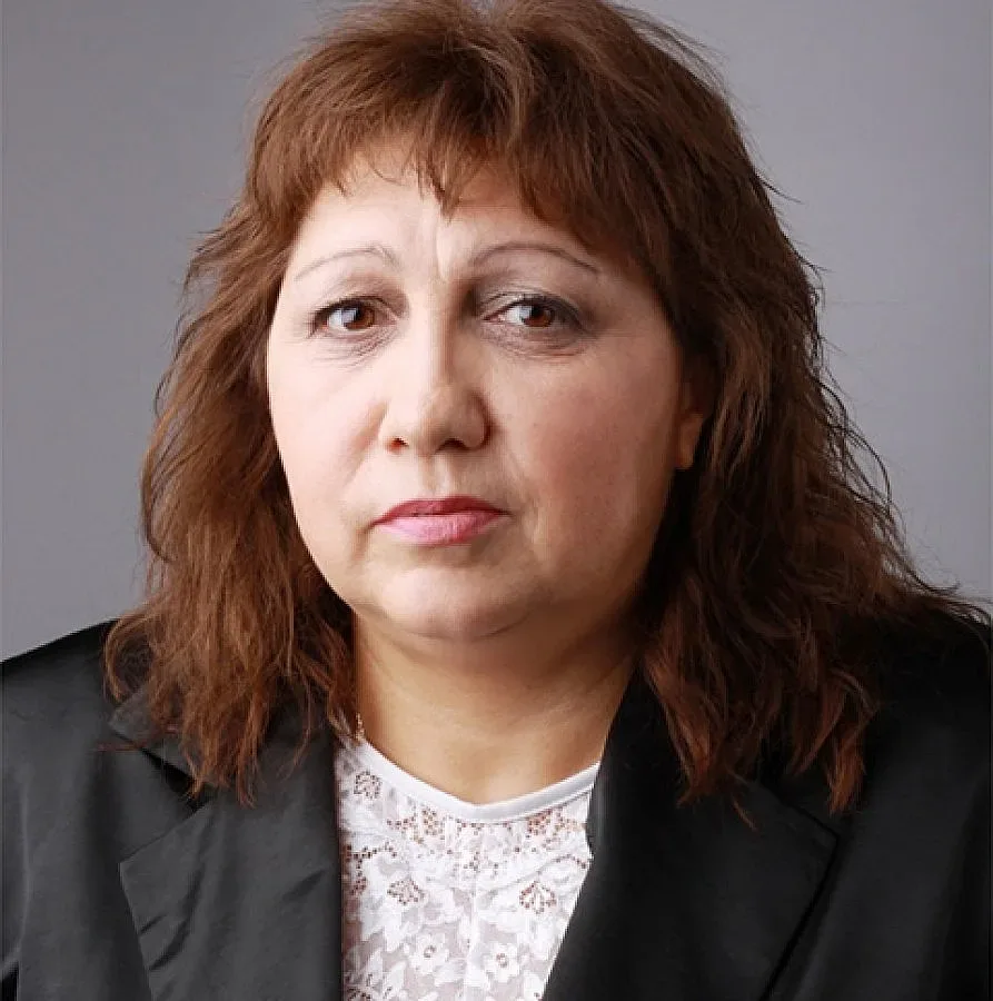 Сгафила кметица се връща на бял кон