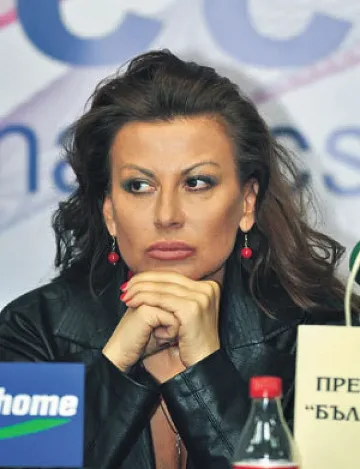 Илиана Раева подаде оставка