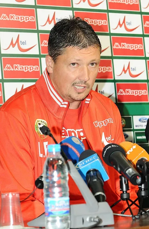 Любо Пенев: Да го даваме скромничко