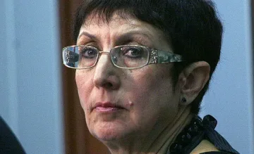 Закон пази милионерите агенти