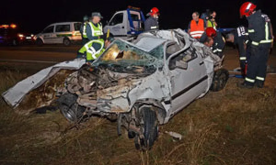 Влак смаза двама българи в Испания