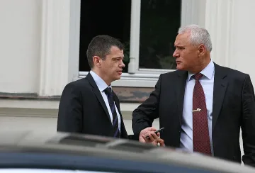 Разузнавачи стават президенти