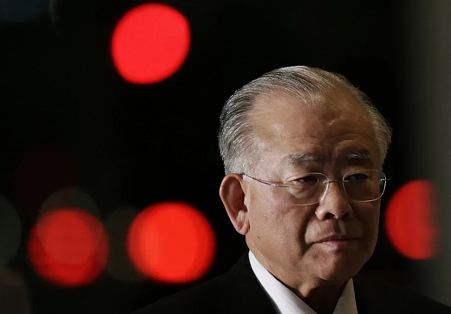 Японски министър се обеси