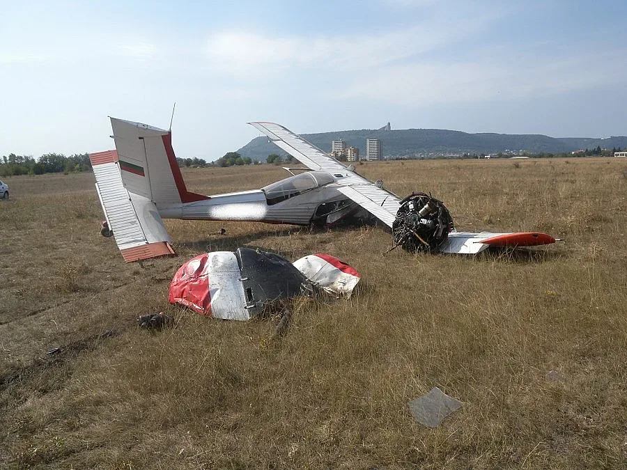 Разбитият самолет излетял нелегално