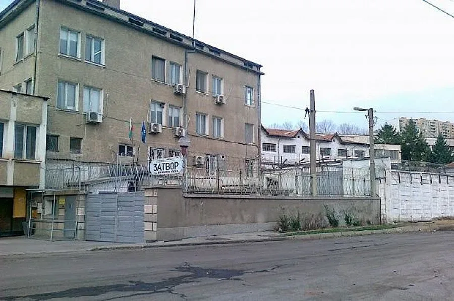 Затоврник почина в килията си