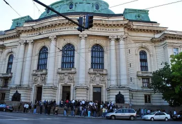 Последен шанс за Алма матер през септември