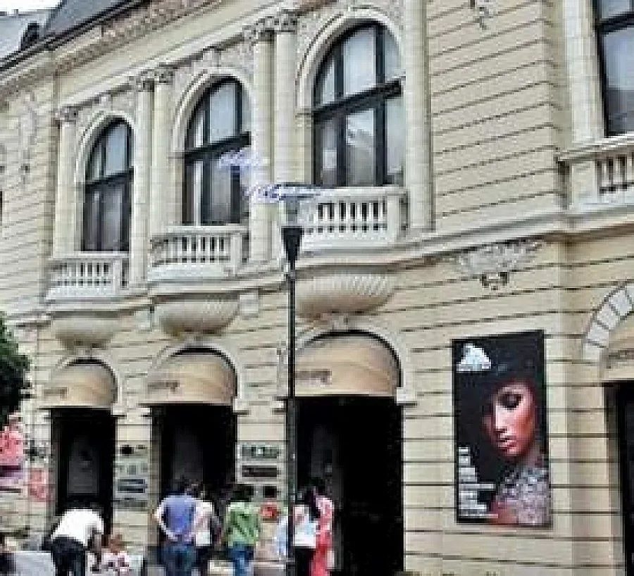 Продават 12 магазина за 2 млн. лева