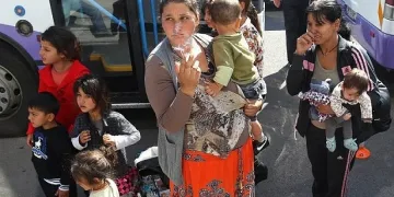 Нова група роми изпъдиха от френски парк