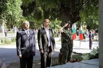 Планинарски песни звучат в празничния ден