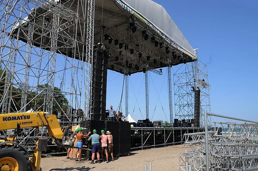 Освобождават чуждите фирми от осигуровки