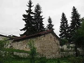 Селяни станаха хотелиери заради уникална църква 