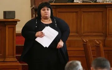 Парламентът изслушва 17 кандидати за ВСС