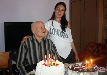 Бивш кмет столетник си бъбри с вицепрезидента